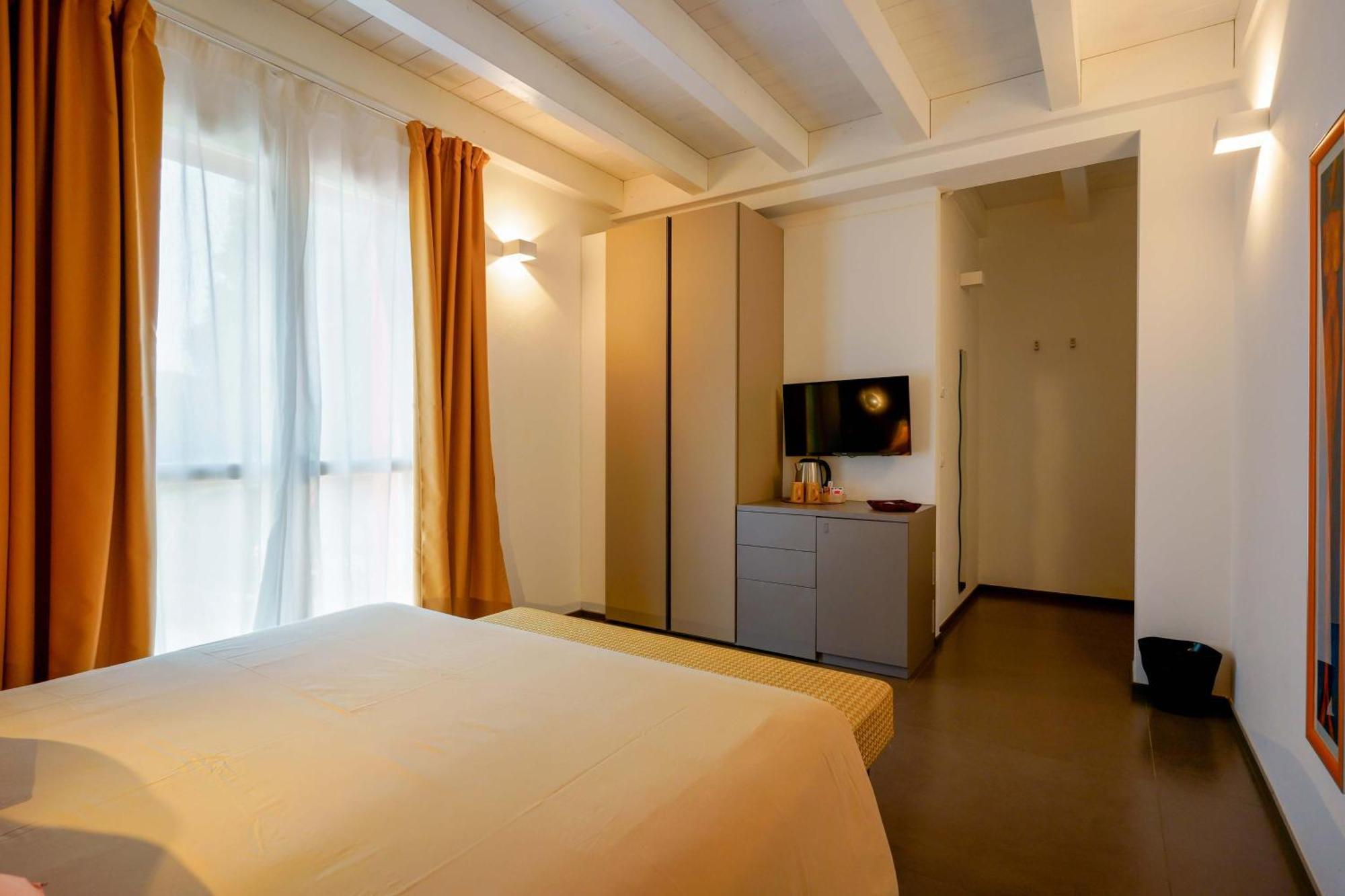 Bed & Breakfast Hole6 Castenaso